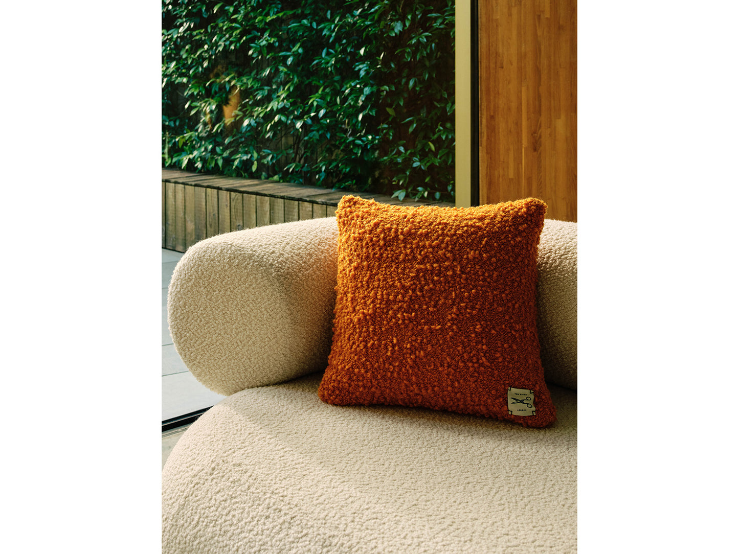 BOBBLE CUSHION  45*45