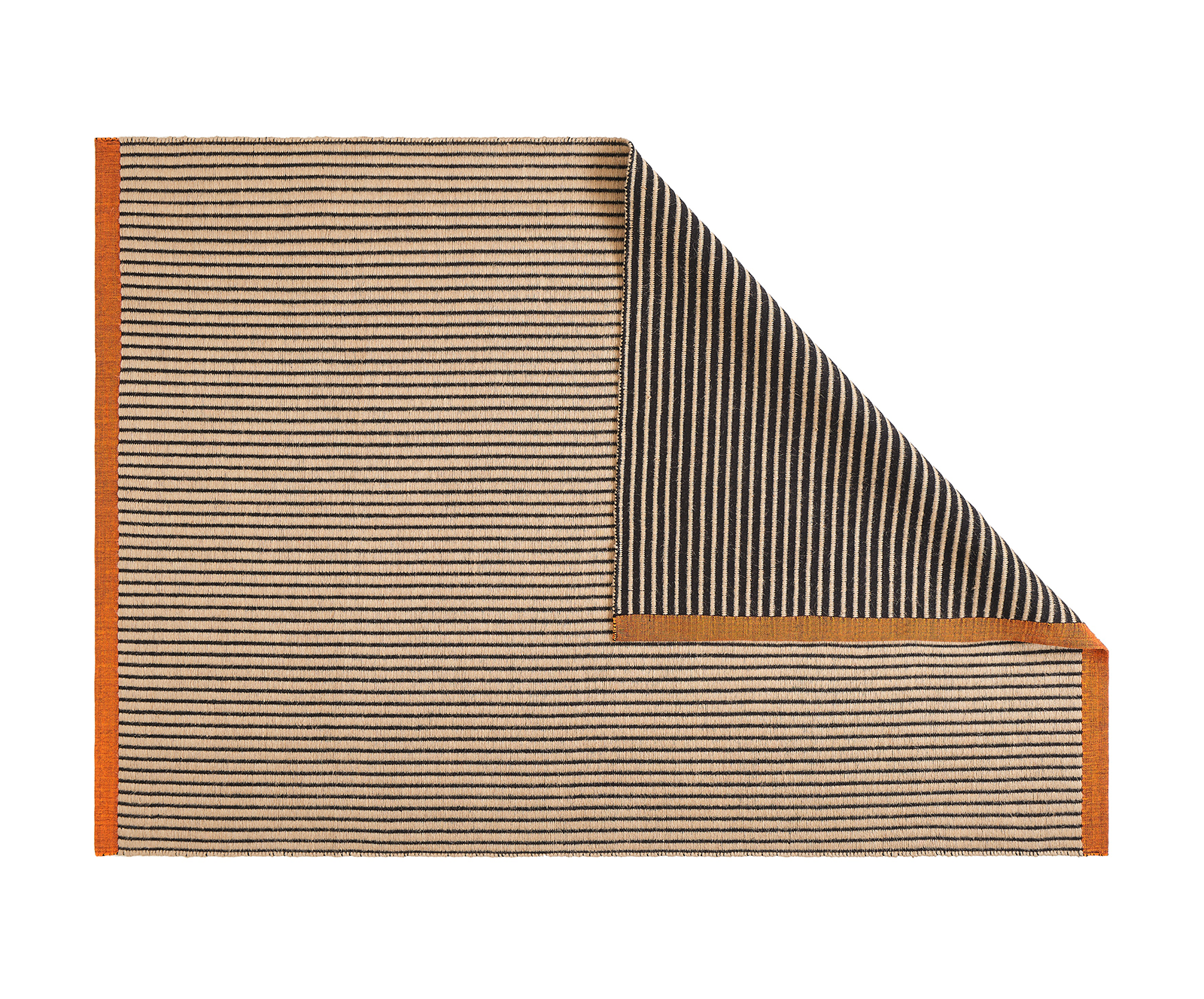 LINE RUG BLACK – Tom Dixon ONLINE STORE – トムディクソン 日本公式 LINE RUG BLACK – Tom Dixon ONLINE STORE – トムディクソン 日本公式