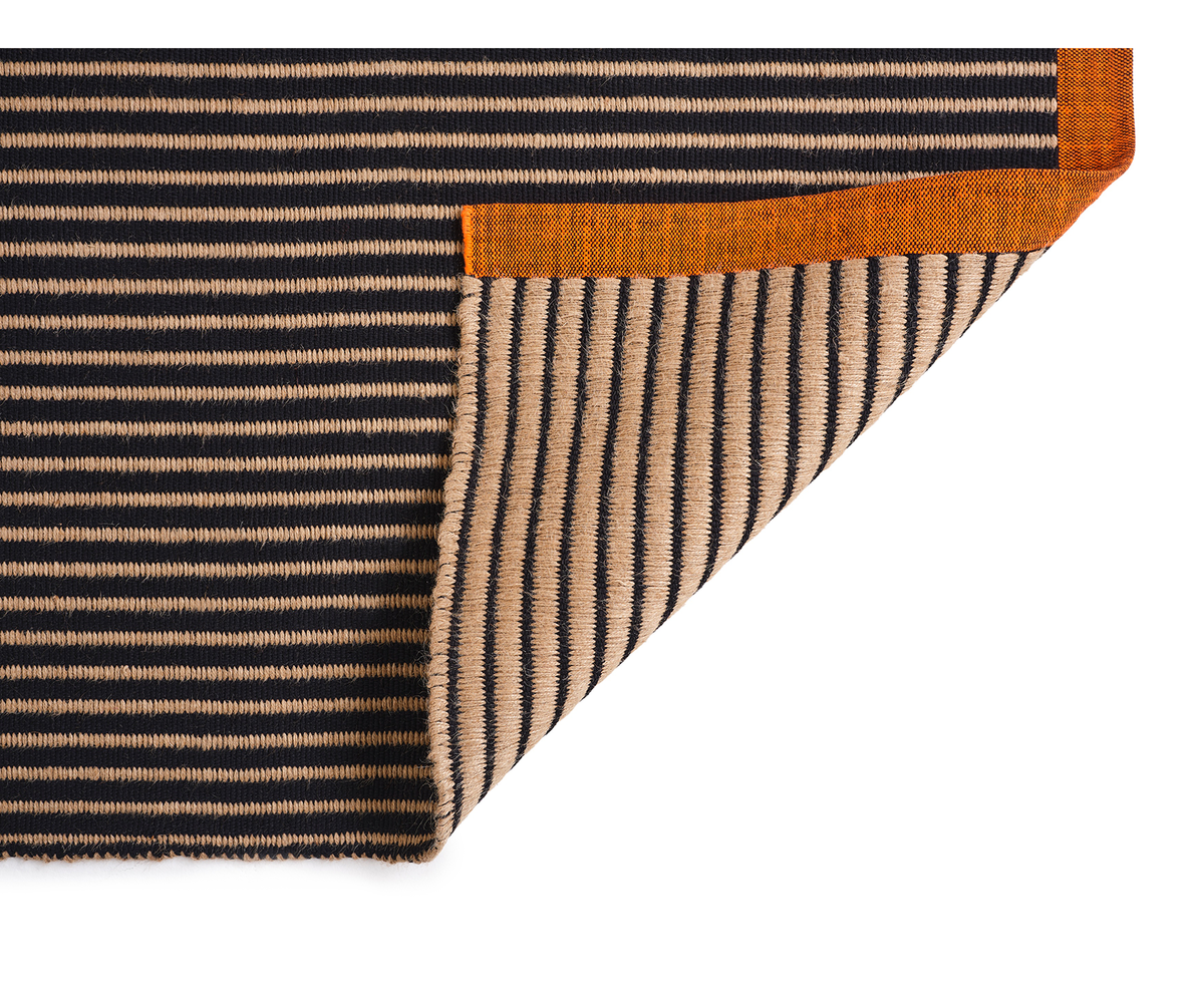 LINE RUG BLACK(ライン ラグ ブラック) | Tom Dixon(トムディクソン LINE RUG BLACK(ライン ラグ ブラック) | Tom Dixon(トムディクソン