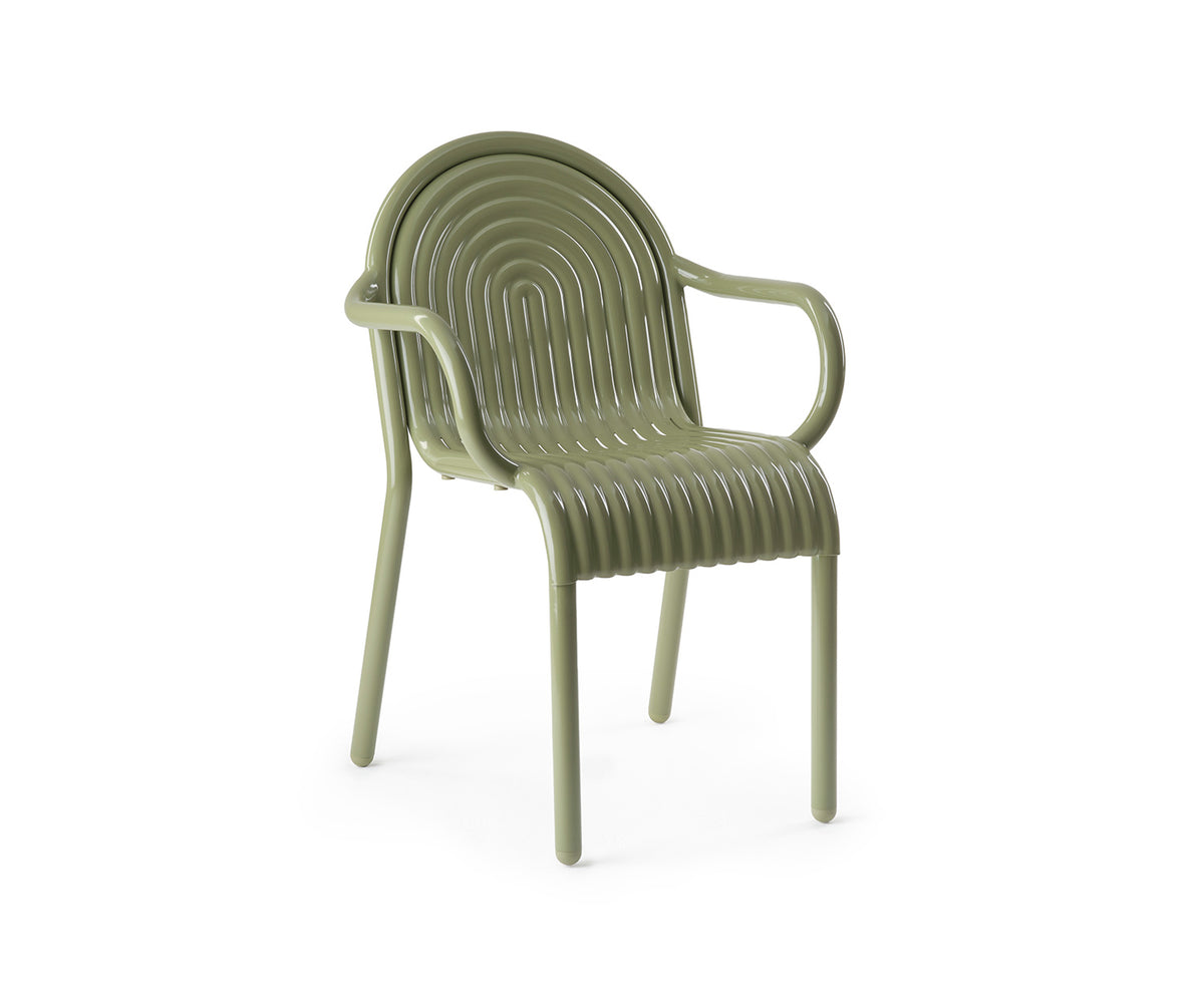 GROOVE ARM CHAIR