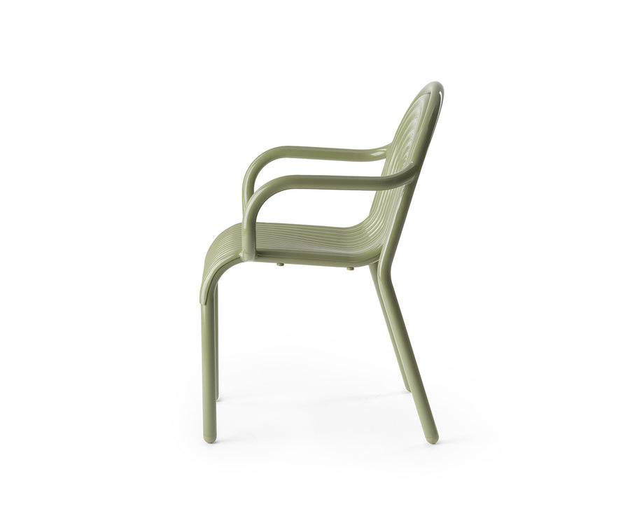 GROOVE ARM CHAIR