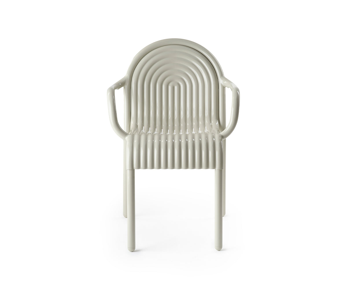 GROOVE ARM CHAIR