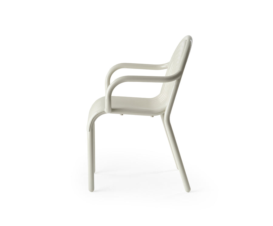 GROOVE ARM CHAIR