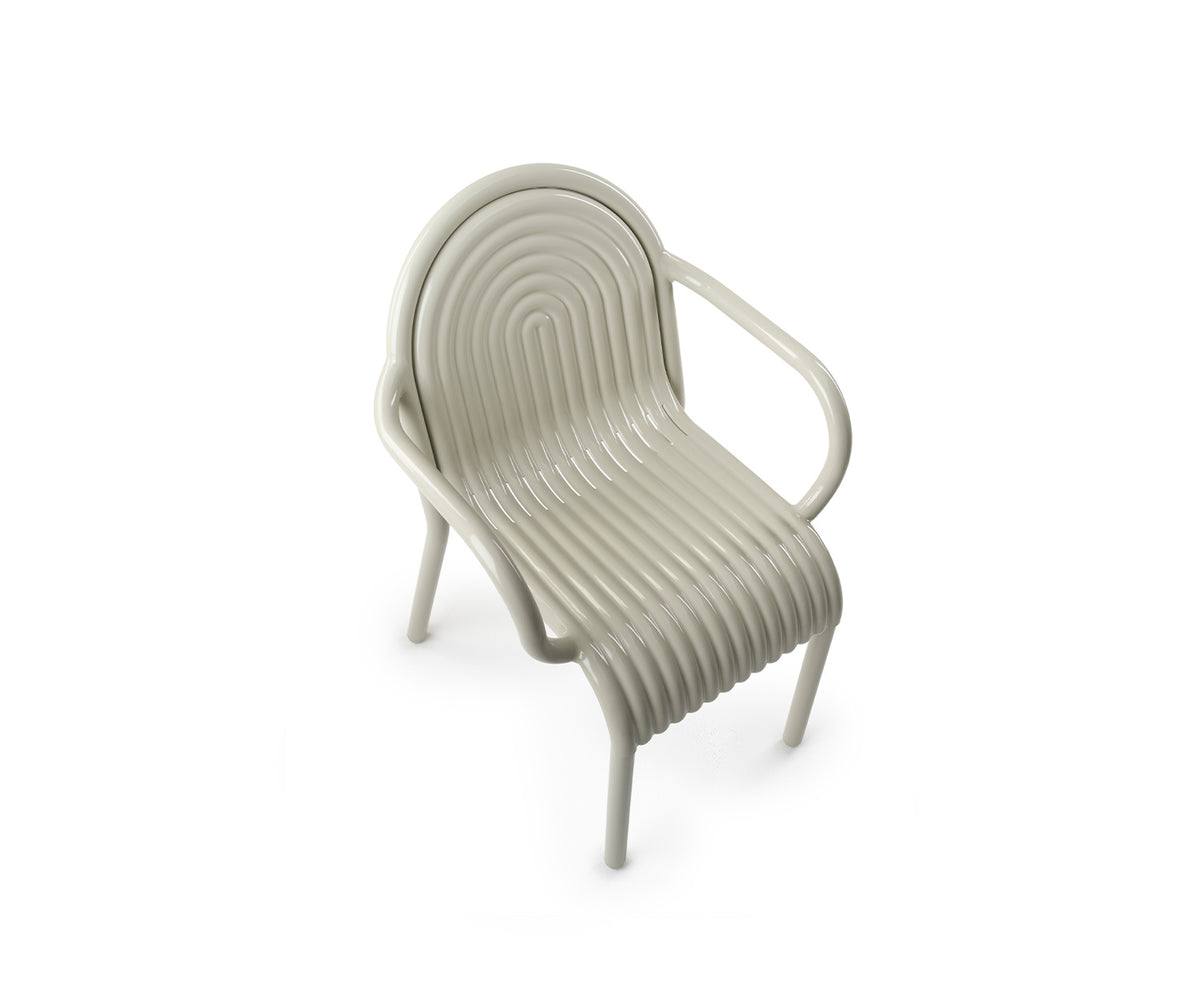 GROOVE ARM CHAIR