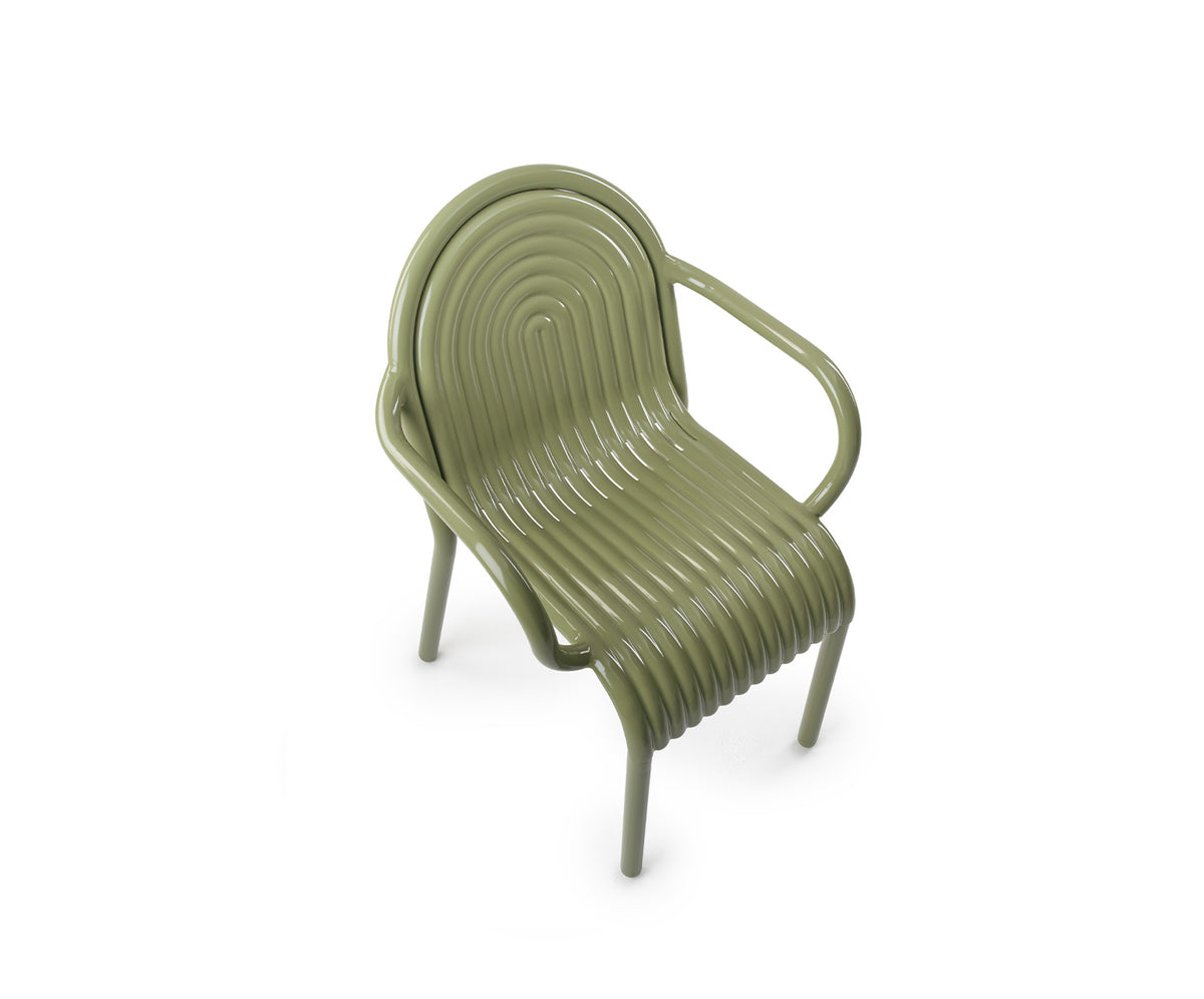 GROOVE ARM CHAIR