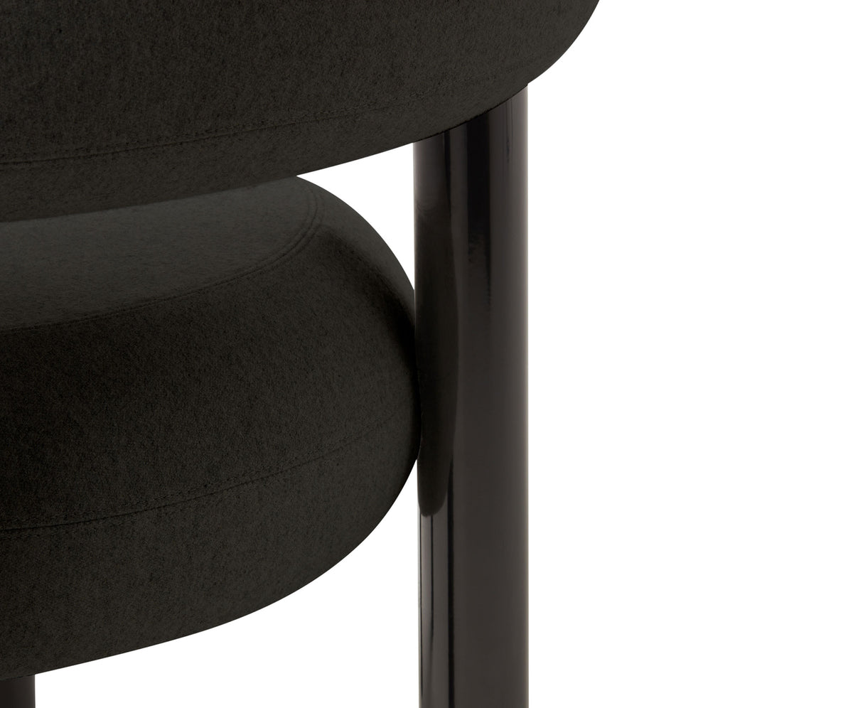FAT LOUNGE CHAIR