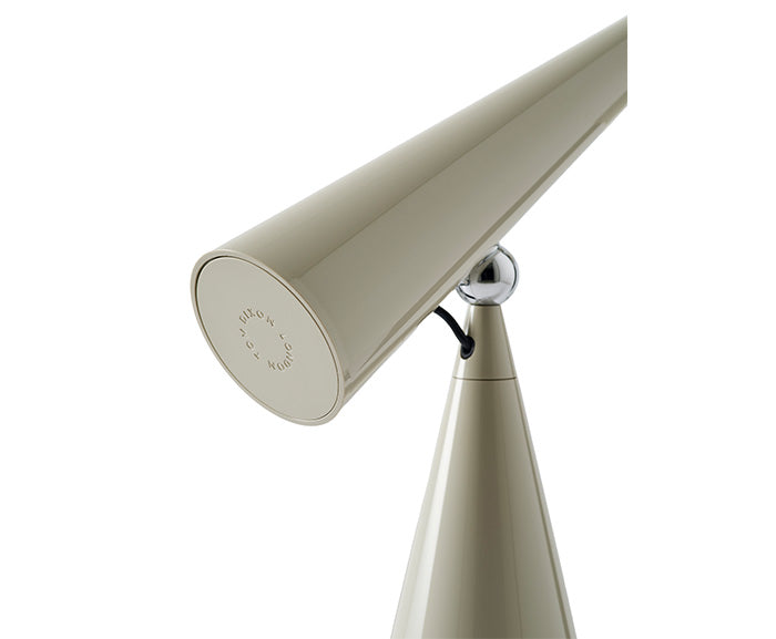 POSE TASK LIGHT
