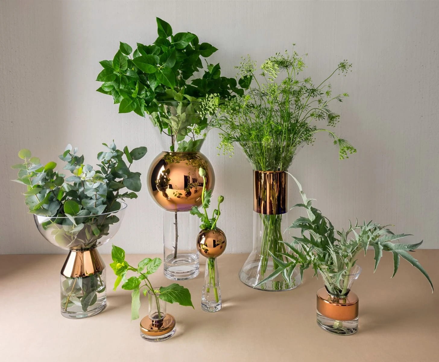 TANK VASE MEDIUM – Tom Dixon ONLINE STORE – トムディクソン 日本