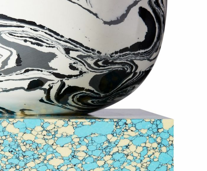 SWIRL MEDIUM VASE